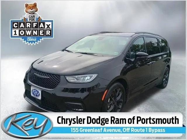 2025 Chrysler Pacifica Limited for sale in Portsmouth, NH