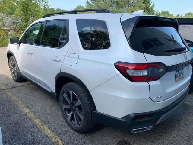 2023 Honda Pilot AWD Touring 2023 Honda Pilot AWD Touring