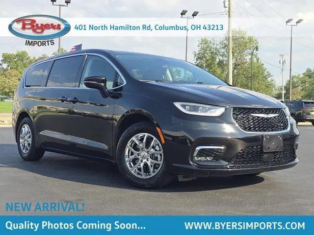 2024 Chrysler Pacifica Touring L for sale near Columbus, OH
