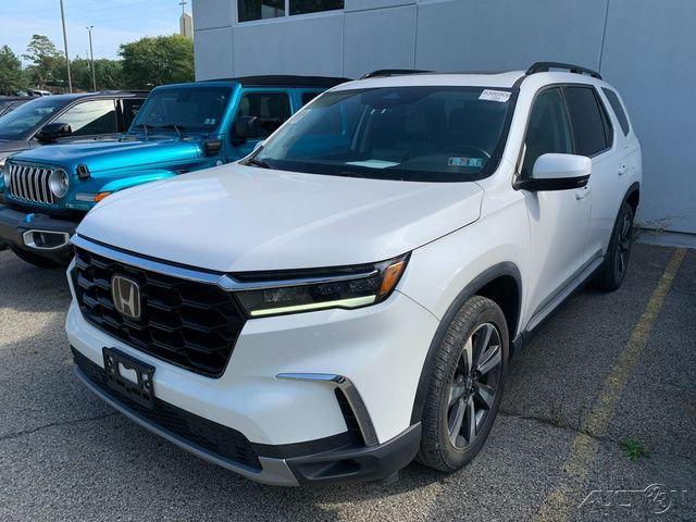2023 Honda Pilot AWD Touring 2023 Honda Pilot AWD Touring