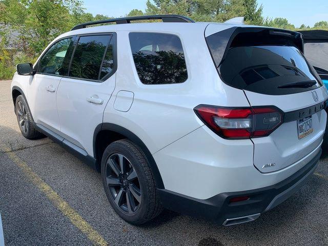 2023 Honda Pilot AWD Touring 2023 Honda Pilot AWD Touring