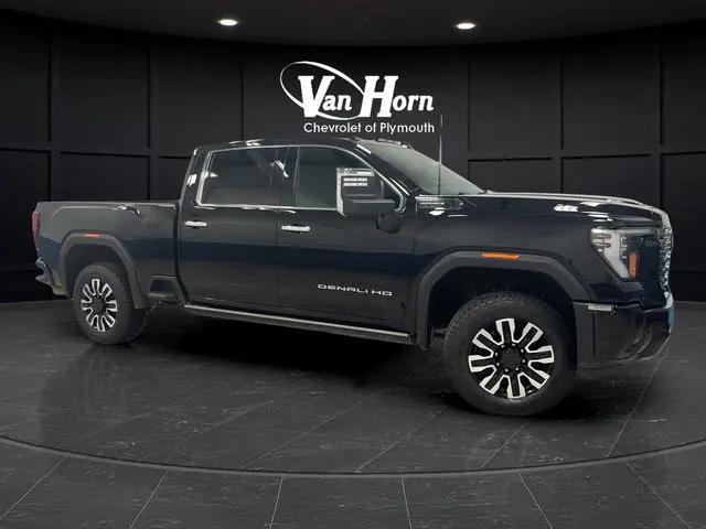 2025 GMC Sierra 2500HD Crew Cab, Standard Bed, Denali Ultimate, 4WD for sale in Plymouth, WI
