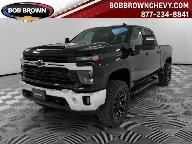 2025 Chevrolet Silverado 3500HD 4WD Crew Cab Standard Bed LT for sale in Urbandale, IA