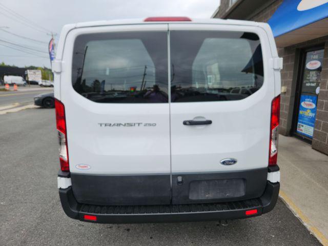 2025 Ford Transit Cargo Van Base