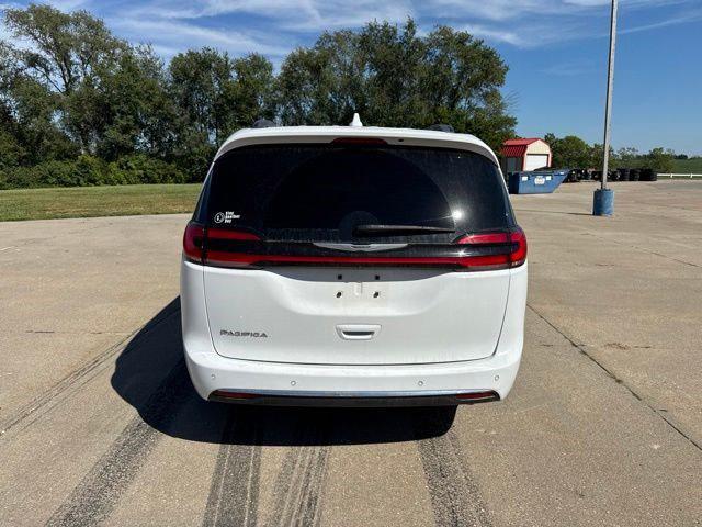 2021 Chrysler Pacifica Touring