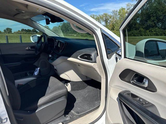 2021 Chrysler Pacifica Touring