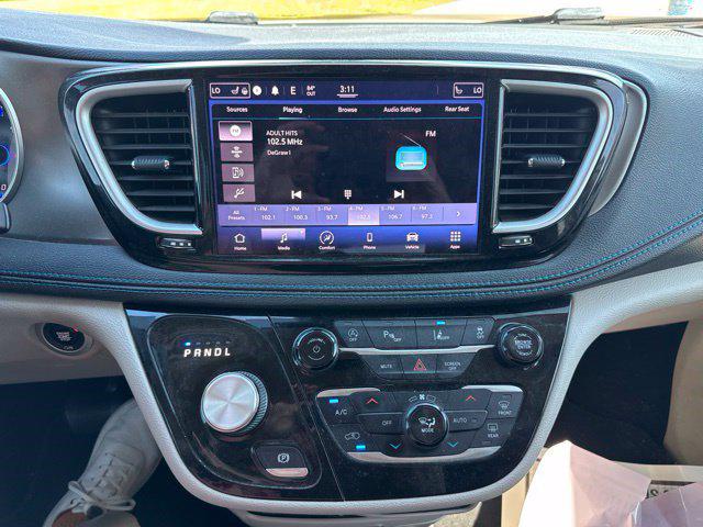 2021 Chrysler Pacifica Touring