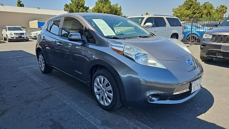 2014 Nissan LEAF S for sale in Fontana, CA