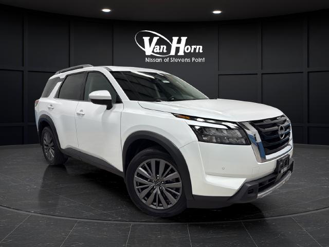 2025 Nissan Pathfinder SL 4WD for sale in Sheboygan, WI
