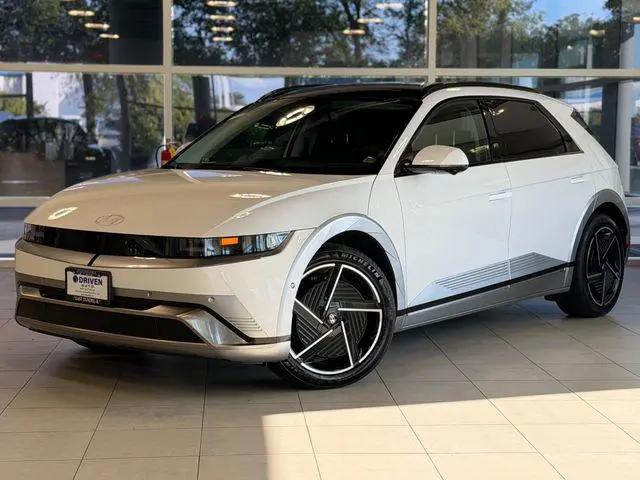 2025 Hyundai IONIQ 5 Limited for sale in East Dundee, IL
