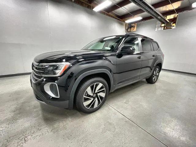 2024 Volkswagen Atlas 2.0T SE w/Technology for sale in RHINELANDER, WI