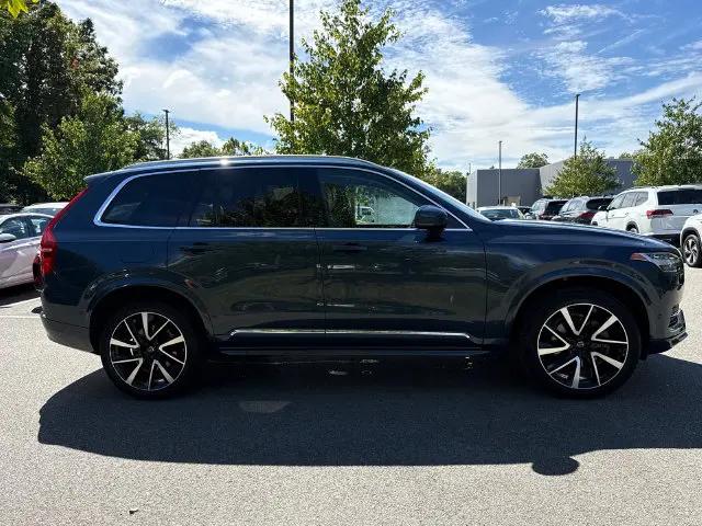2023 Volvo XC90 B5 Plus