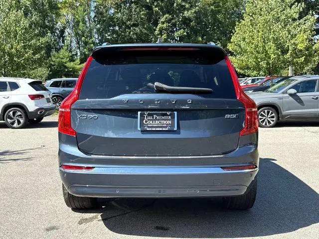 2023 Volvo XC90 B5 Plus