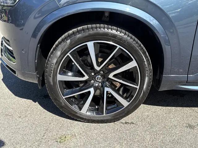 2023 Volvo XC90 B5 Plus