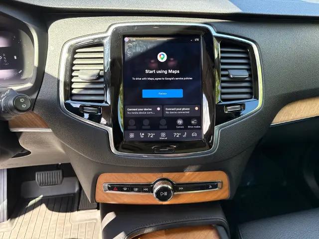 2023 Volvo XC90 B5 Plus