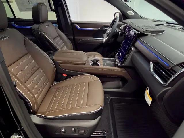 2027 GMC Acadia FWD Denali Ultimate