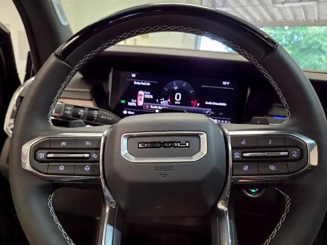 2027 GMC Acadia FWD Denali Ultimate