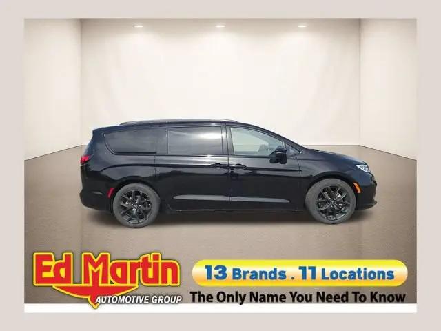 2025 Chrysler Pacifica Limited for sale in Indianapolis, IN