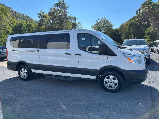 2017 Ford Transit XLT
