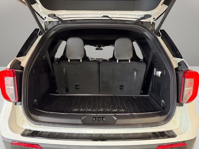 2024 Ford Explorer ST-Line