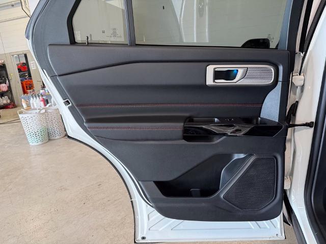 2024 Ford Explorer ST-Line