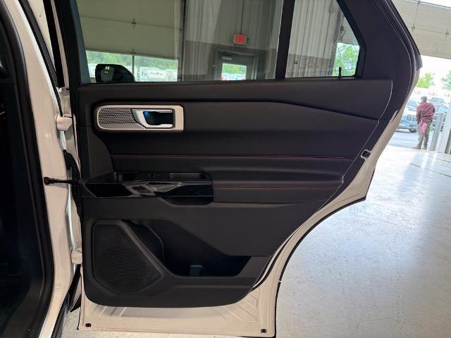 2024 Ford Explorer ST-Line