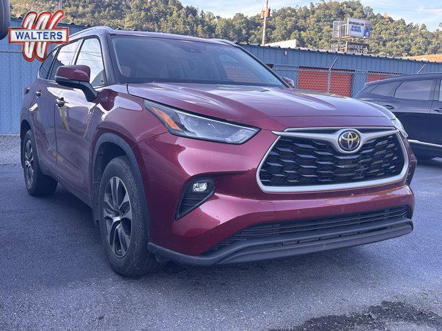2022 Toyota Highlander XLE for sale in Pikeville, KY