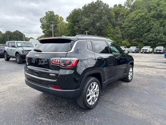 2023 Jeep Compass Latitude Lux FWD