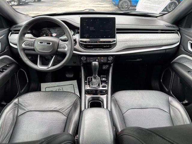 2023 Jeep Compass Latitude Lux FWD