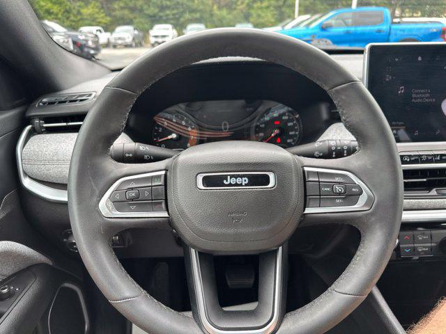 2023 Jeep Compass Latitude Lux FWD