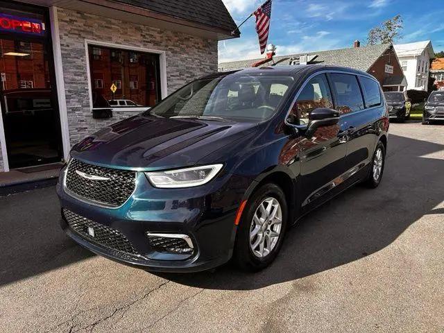 2023 Chrysler Pacifica Touring L for sale in Bristol, CT