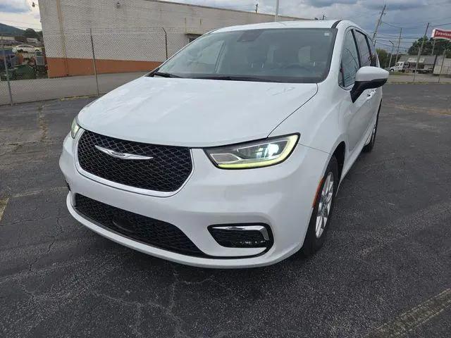 2023 Chrysler Pacifica Touring L for sale in Huntsville, AL