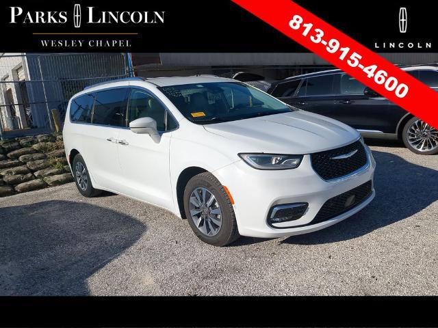 2021 Chrysler Pacifica Hybrid Touring L for sale in Tampa, FL
