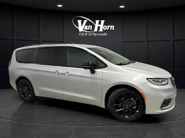 2024 Chrysler Pacifica Touring L AWD for sale in Plymouth, WI