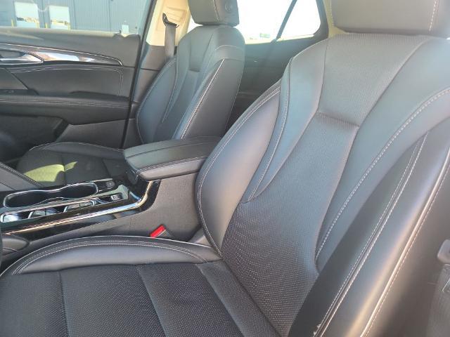 2023 Buick Envision Essence FWD