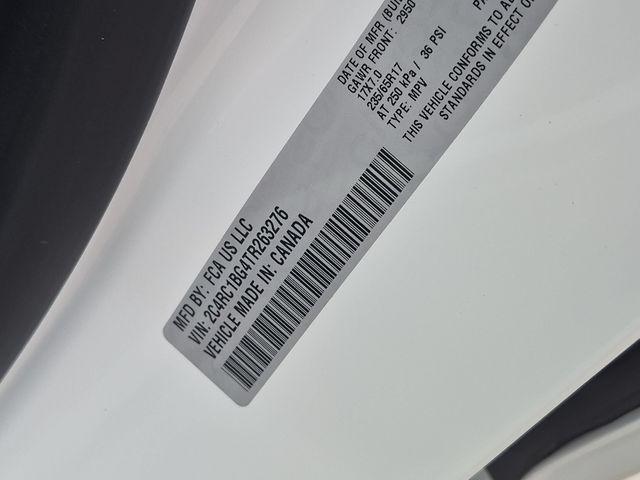2026 Chrysler Pacifica Select