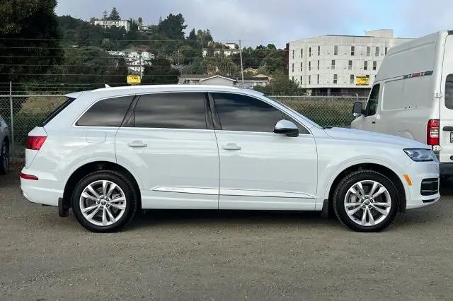 2019 Audi Q7 45 Premium