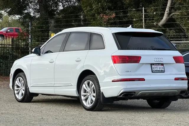 2019 Audi Q7 45 Premium