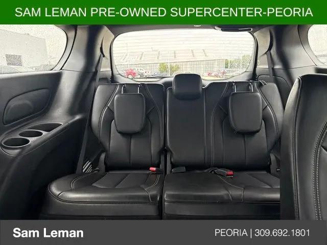 2025 Chrysler Pacifica Select