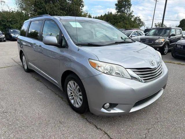 2011 Toyota Sienna XLE V6 for sale in Florence, KY
