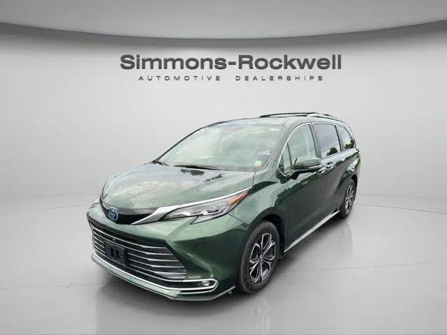 2025 Toyota Sienna Platinum for sale in Elmira, NY