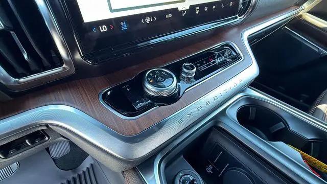 2027 Ford Expedition King Ranch