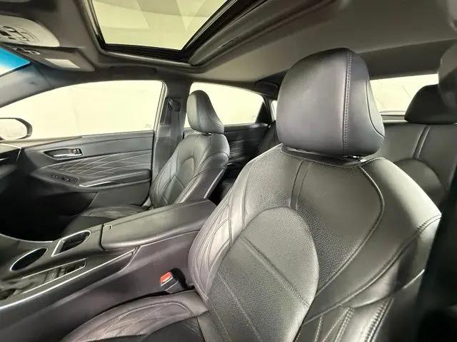 2021 Toyota Avalon Hybrid Limited