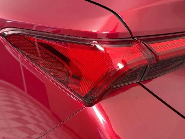 2021 Toyota Avalon Hybrid Limited