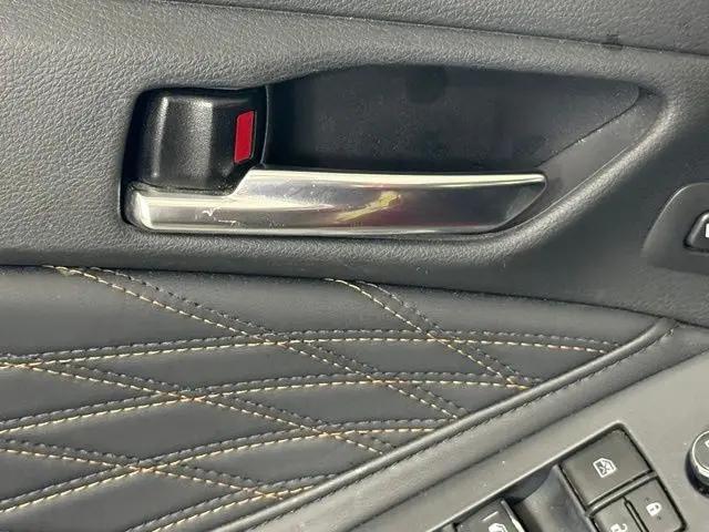 2021 Toyota Avalon Hybrid Limited