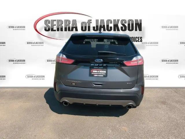 2021 Ford Edge Titanium