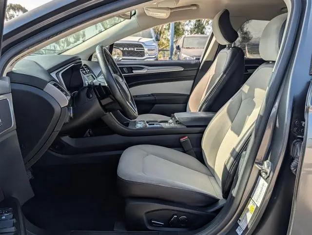 2019 Ford Fusion SE