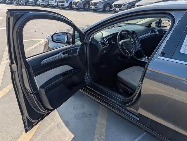 2019 Ford Fusion SE