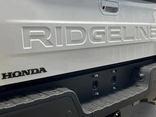 2026 Honda Ridgeline Black Edition Two-Tone