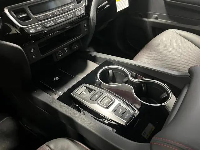 2026 Honda Ridgeline Black Edition Two-Tone